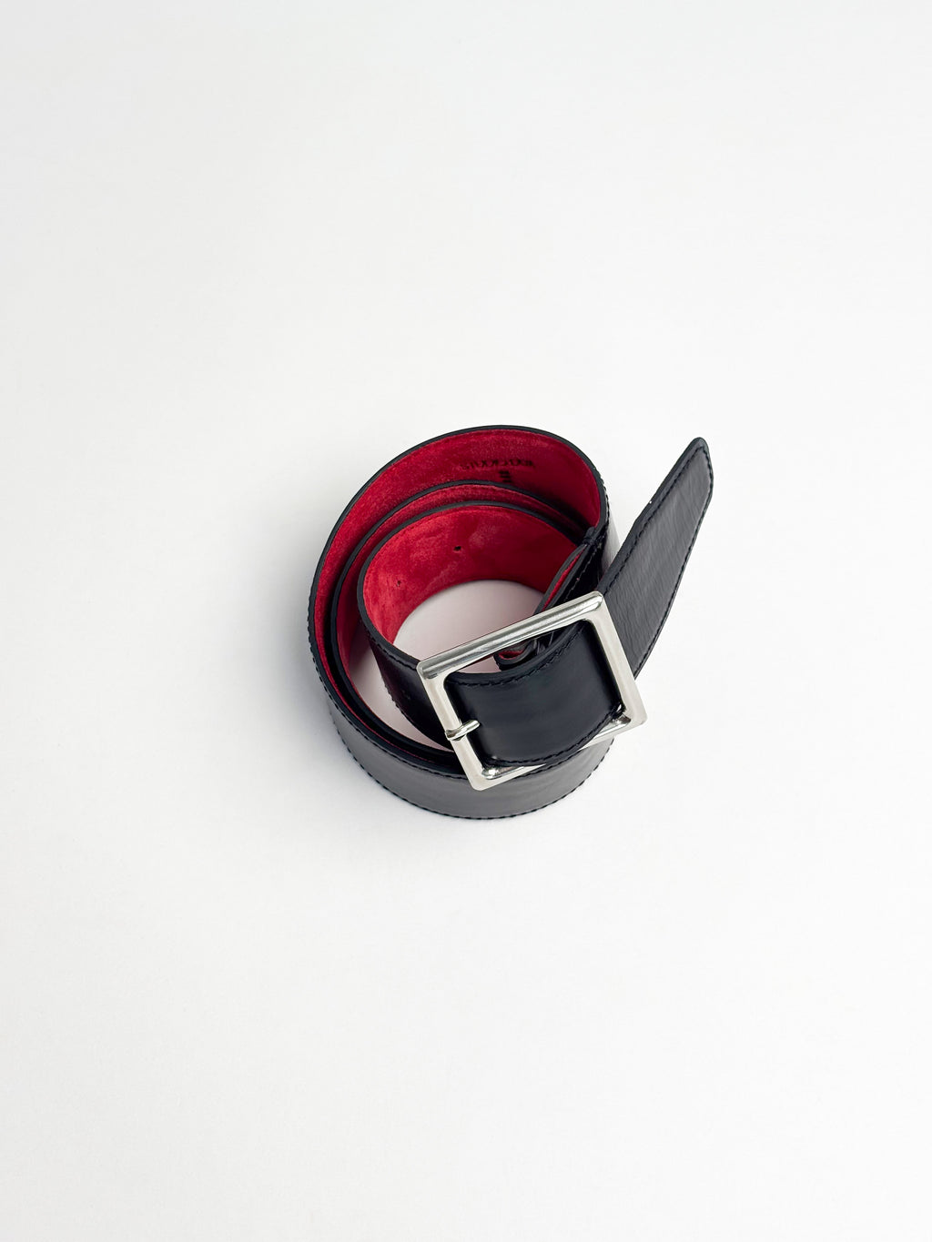 Belt in waxed leather